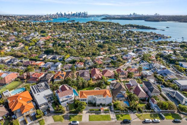 Pic from the air of sydney suburbs